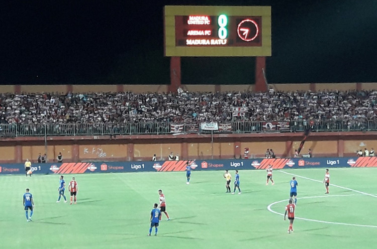 Kalah dari Madura United, Arema FC Merasa Dirugikan karena Pertandingan Terhenti Dua kali