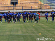 Persib Bandung Butuh 5 Sampai 6 Uji Coba