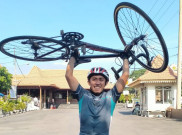 Bersepeda dan Berlatih Mandiri, Upaya Gelandang Gaek Persebaya Jaga Kondisi