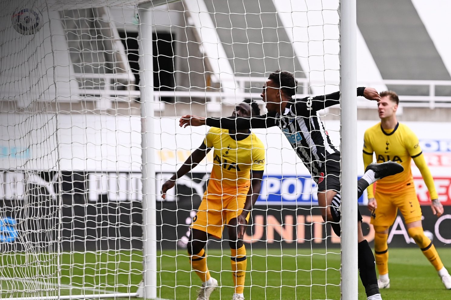 Newcastle United 2-2 Tottenham Hotspur: Kemenangan Spurs Dibatalkan Pemain Pinjaman Arsenal