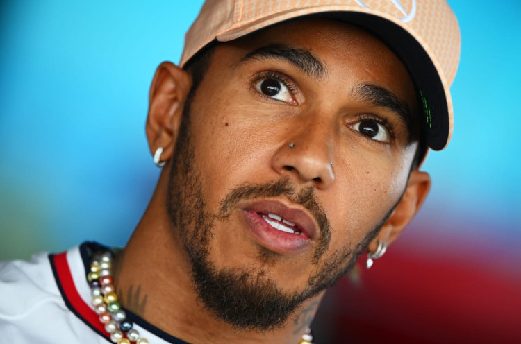Lewis Hamilton Sempat Menawarkan Diri ke Red Bull