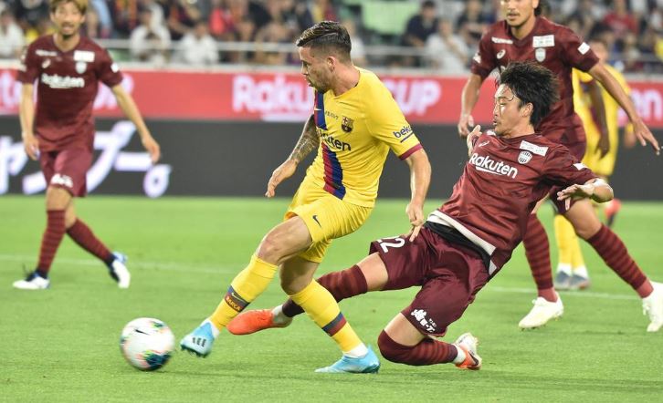 Barcelona 2-0 Vissel Kobe: Carles Perez Jadi Oase di Tengah Gurun Produk La Masia