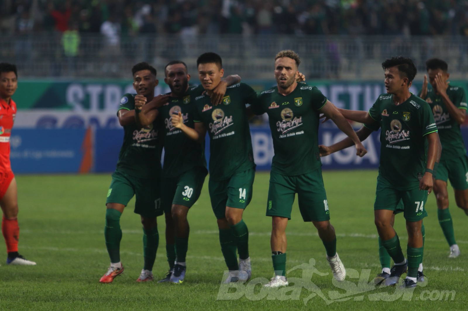 Persebaya Menang Dramatis atas Borneo FC, Perubahan di Babak Kedua Jadi Kunci