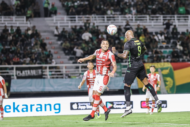 Gol Gaib Persebaya, Bek Persis Solo Langsung Minta PSSI Gunakan Wasit Asing Lagi