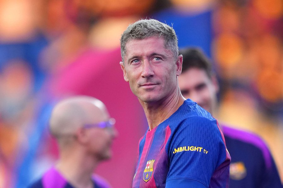 Terungkap, Robert Lewandowski Tolak Tawaran Gaji Rp1,9 Triliun demi Bertahan di Barcelona
