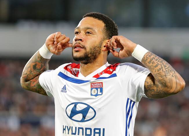 Tak seperti Wijnaldum, Jalan Barcelona Rekrut Depay Lebih Berliku