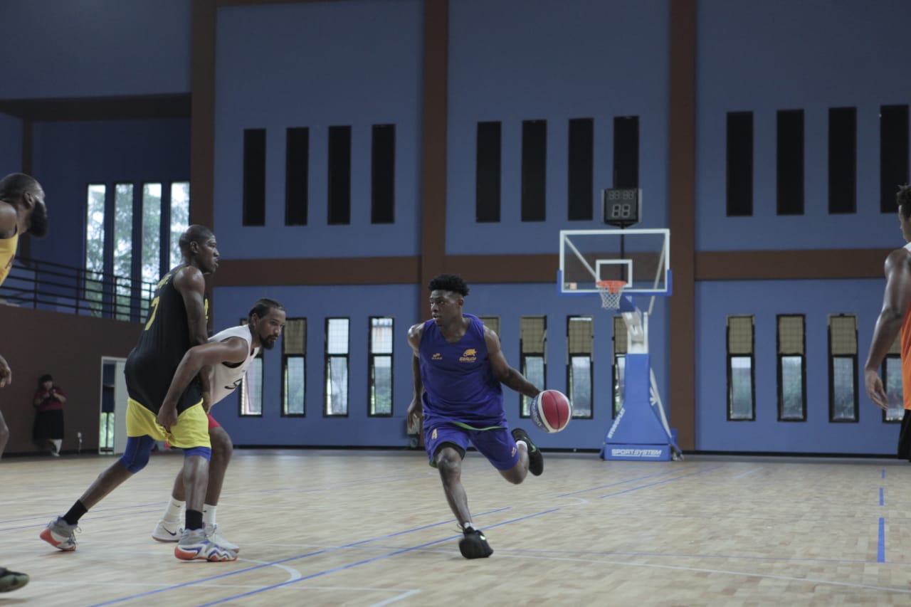 Pemain Asing IBL Harus Disiplin di Dalam dan Luar Lapangan