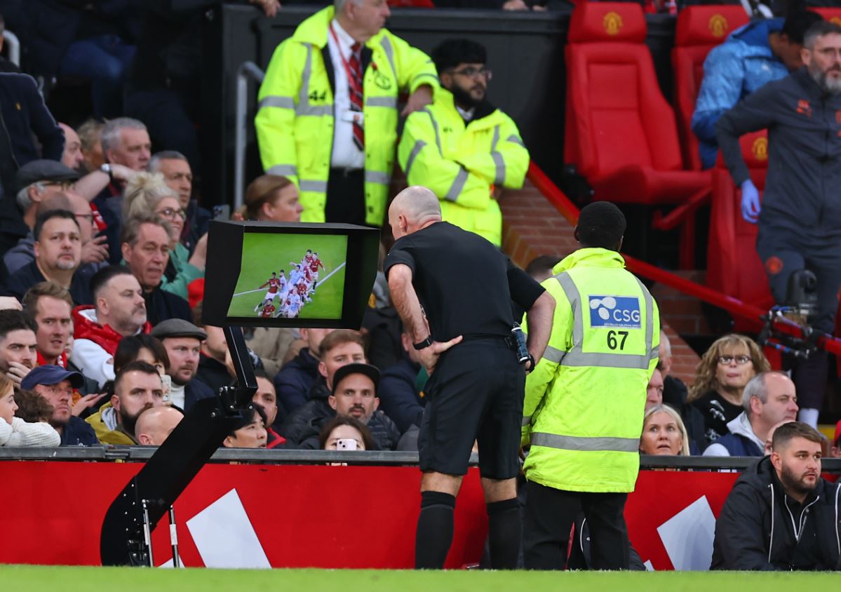 Penalti Mengubah Jalannya Pertandingan di Derby Manchester