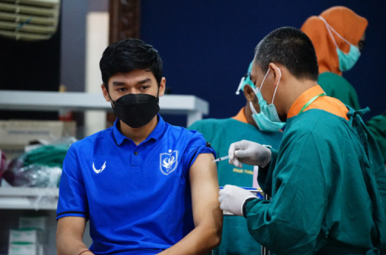Dua Pemain PSIS Semarang Jalani Vaksinasi COVID-19 Tahap Kedua