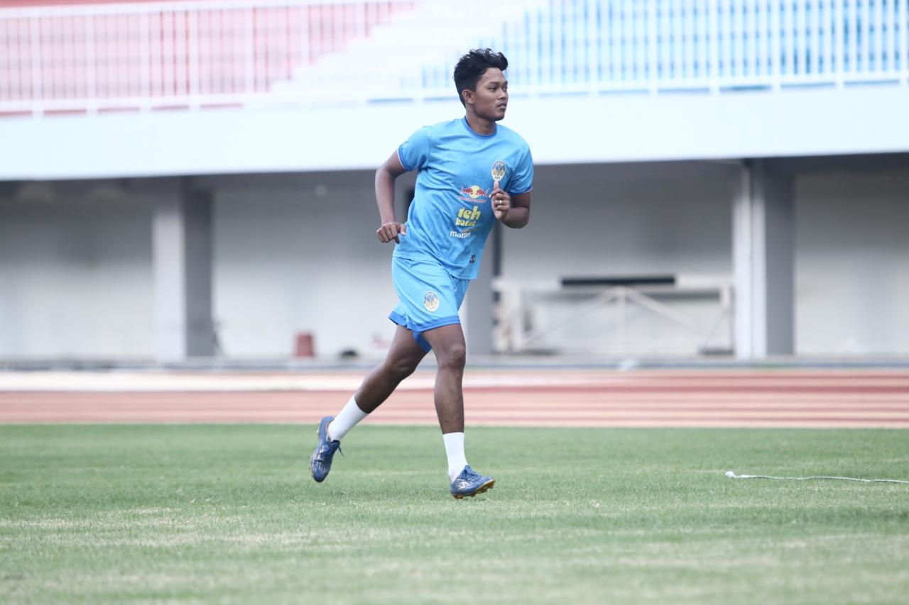 Liga 2: Kompetisi Ditunda, Pemain PSIM dan Persis Berjualan Minuman hingga Meubel