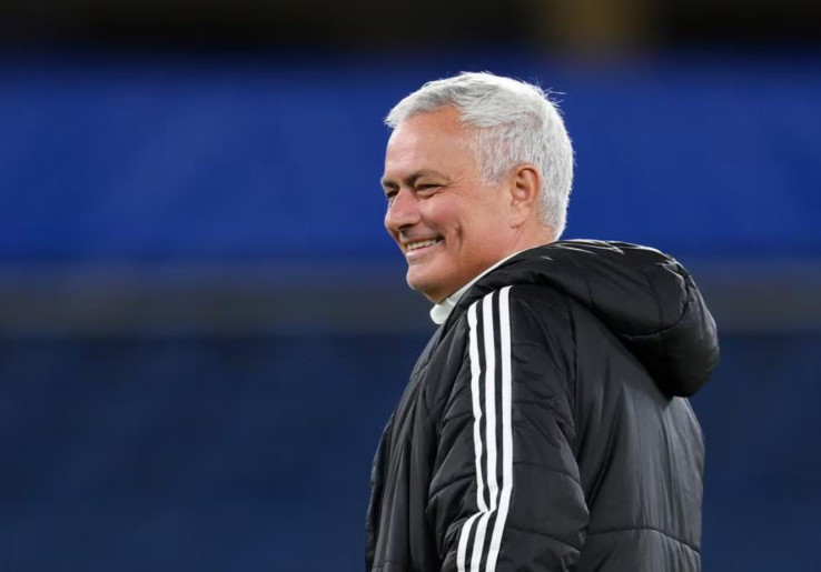 Jose Mourinho Bicara Persaingan Scudetto: AC Milan Punya Keuntungan, AS Roma Diprediksi Tidak Juara