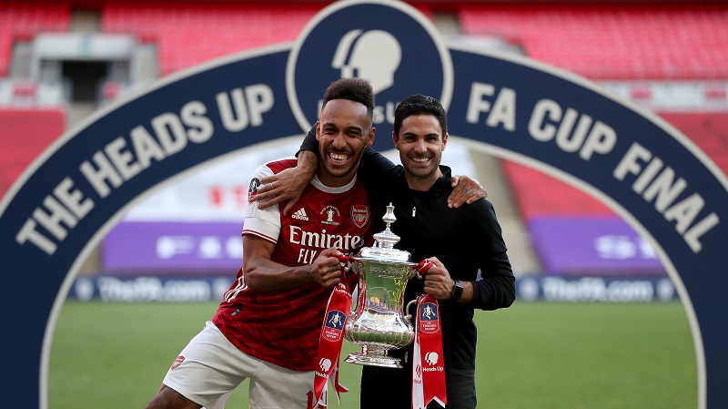 Misteri Hubungan Aubameyang dan Mikel Arteta