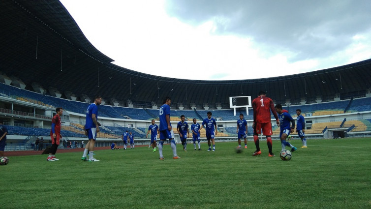 Kick Off Liga 1 2018 Mundur, Persib Kembali Gelar Uji Coba