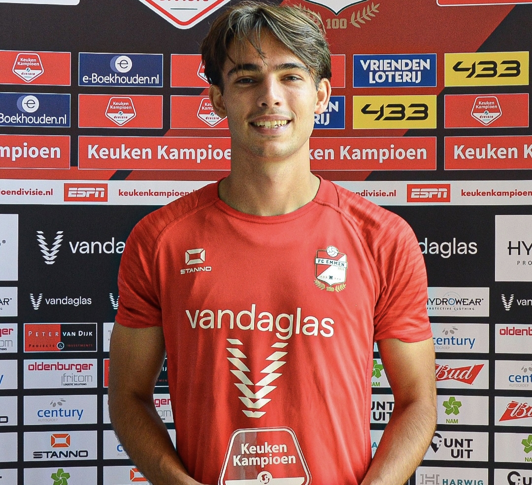 Tim Geypens saat membela FC Emmen. (Instagram)