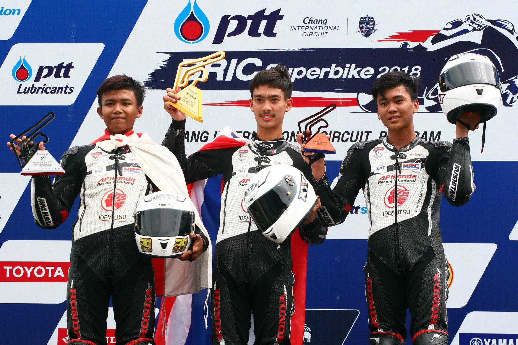 Dua Pembalap Indonesia Kibarkan Merah Putih di Balapan TTC Buriram