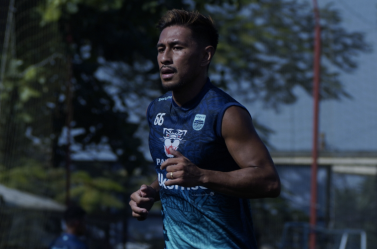 Bojan Hodak Pastikan Persib Bandung Coret Daisuke Sato dan Tyronne