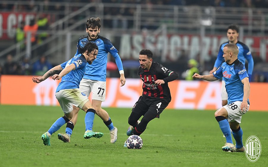 Prediksi Lengkap AC Milan vs Napoli di Serie A 2024-2025