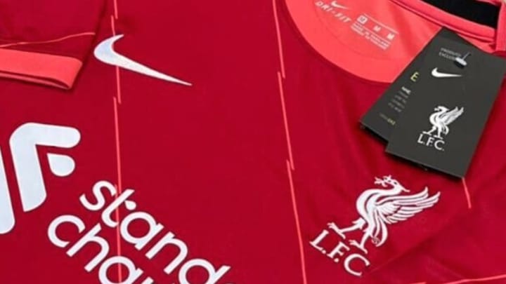 Warisan Bill Shankly Jadi Inspirasi Jersey Kandang Terbaru Liverpool
