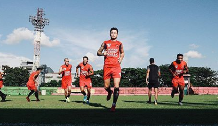Sampaikan Perpisahan dengan PSM, Sinyal Marc Klok ke Persija Jakarta Semakin Kuat