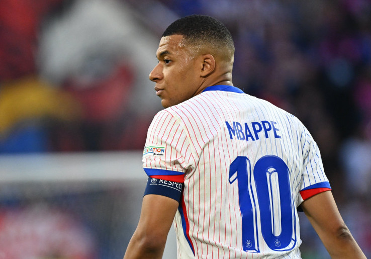 Kylian Mbappe Tolak Mediasi, PSG Siap Tempuh Jalur Hukum