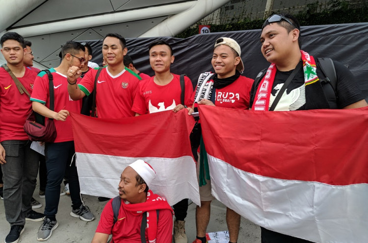 Suporter Timnas Indonesia Sudah Masuk Stadion National dengan Batas Antrean Lima Orang