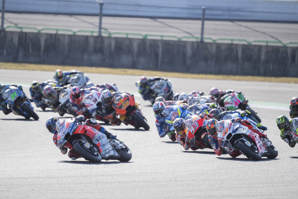 Persaingan MotoGP Sama Ketatnya dengan Moto2