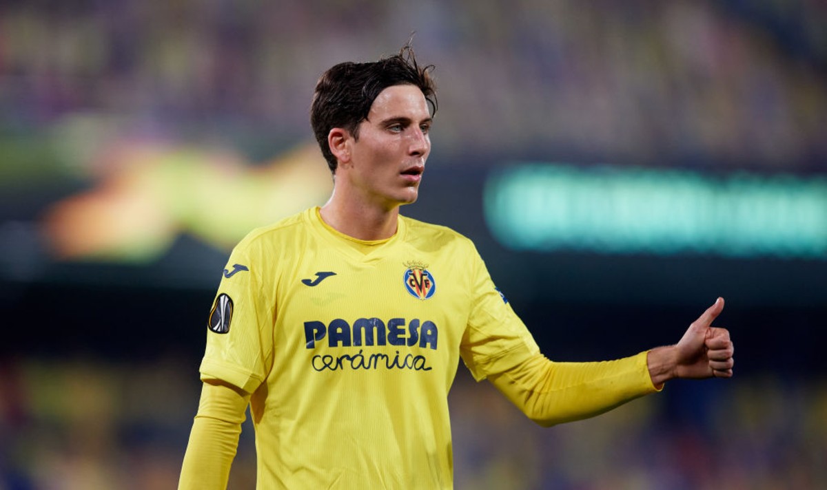 Pencarian Bek Berlanjut, Man United Hubungi Agen Bintang Villarreal