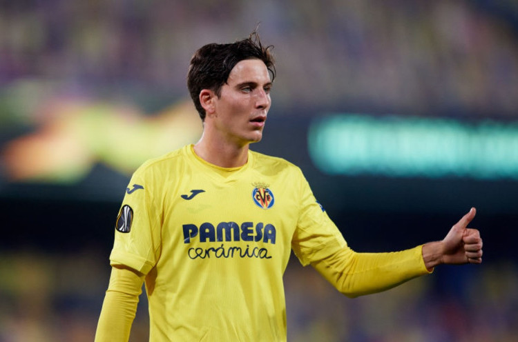 Pencarian Bek Berlanjut, Man United Hubungi Agen Bintang Villarreal