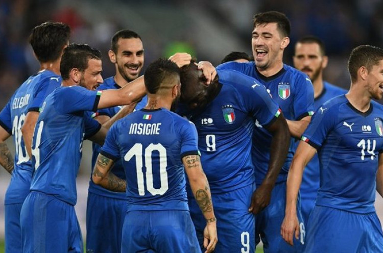 Italia 2-1 Arab Saudi: Balotelli dan Belotti Buat Debut Mancini Sempurna