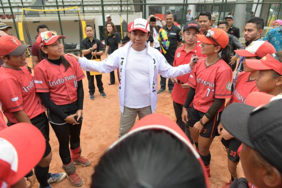 Jelang Asian Games 2018, Tim Sofbol Putri Minta Sepatu Baru ke Menpora