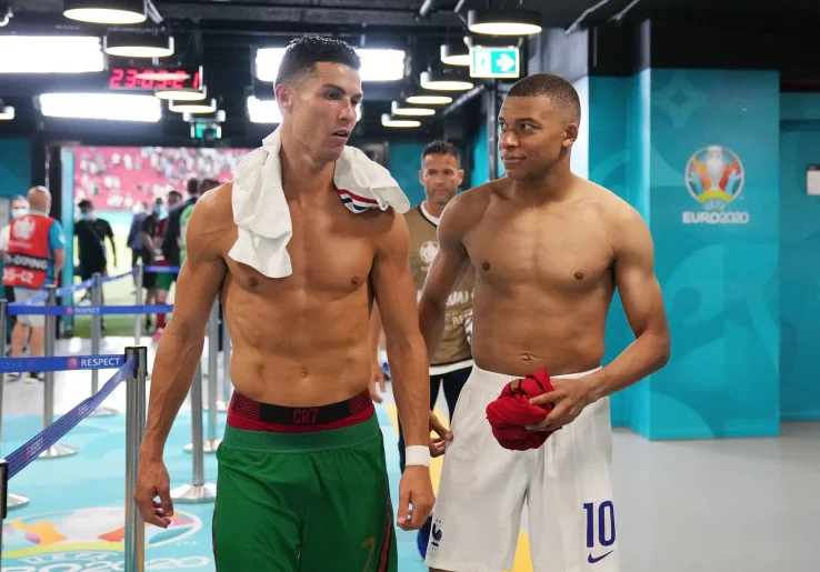 Bukan Hanya Cristiano Ronaldo, Kylian Mbappe Ingin Makan Malam dengan Sosok Ini