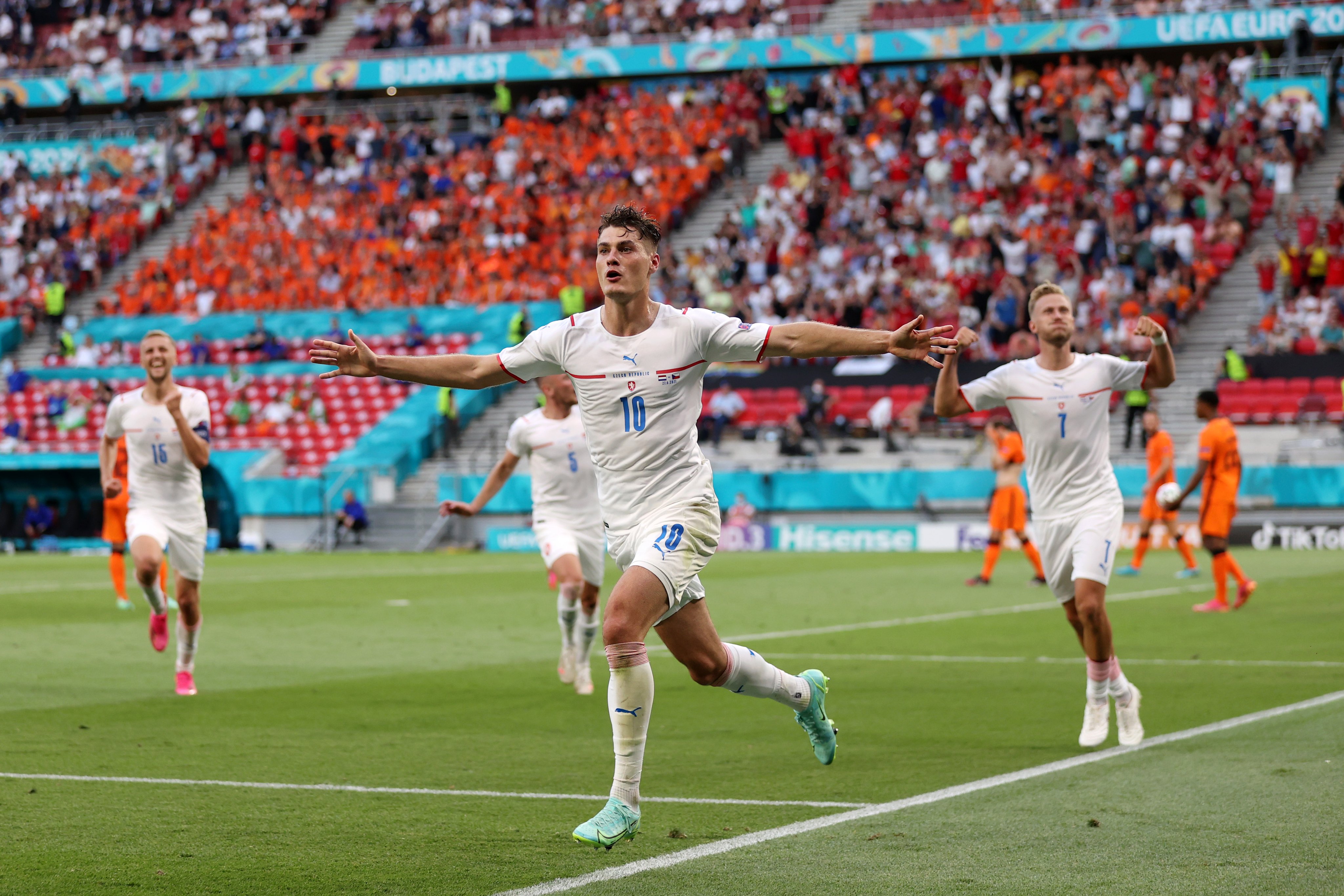 Republik Ceko Vs Denmark: Adu Tajam Patrik Schick Kontra Mikkel Damsgaard