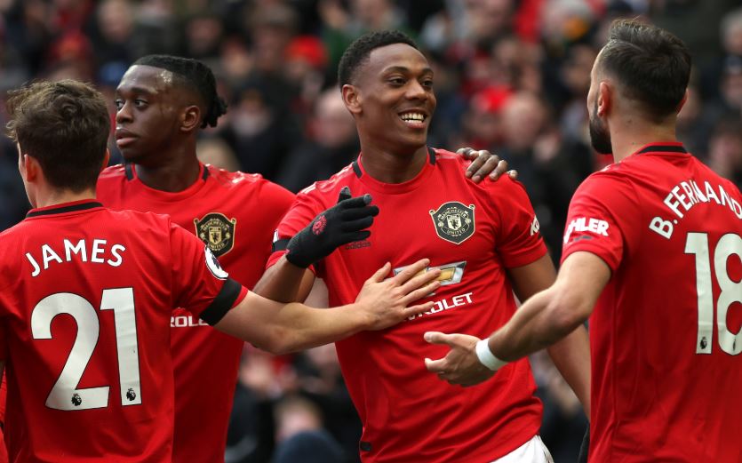 Manchester United Beruntung Bertarung di Empat Besar Premier League