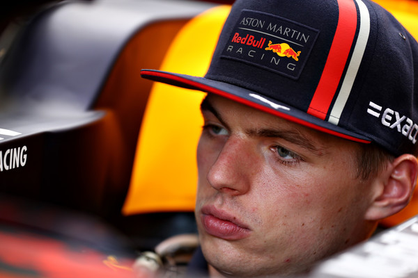 Mimpi Red Bull Bernostalgia dengan Renault