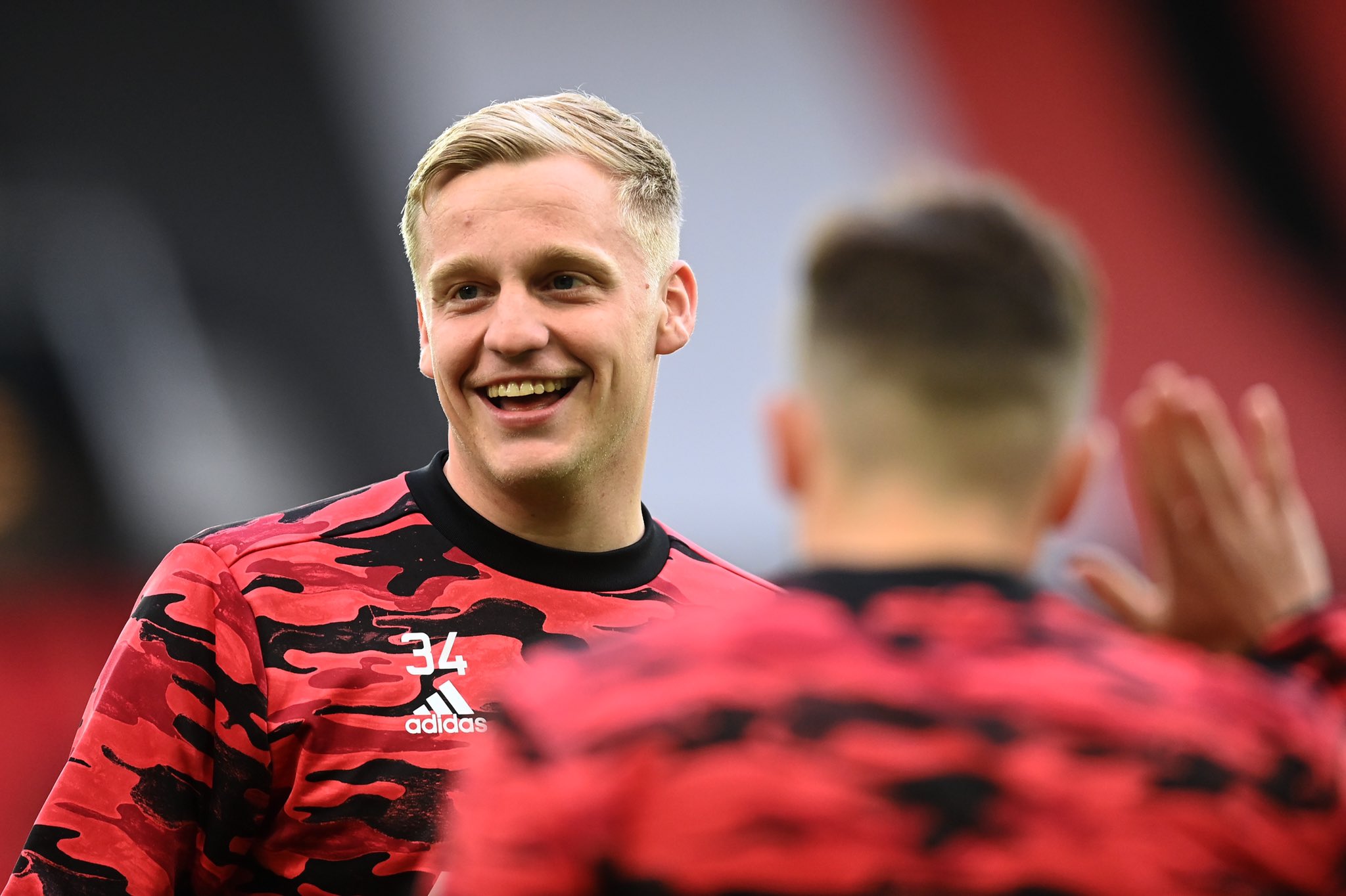 Soal Van de Beek, Manchester United Ingkar Janji kepada Van der Sar