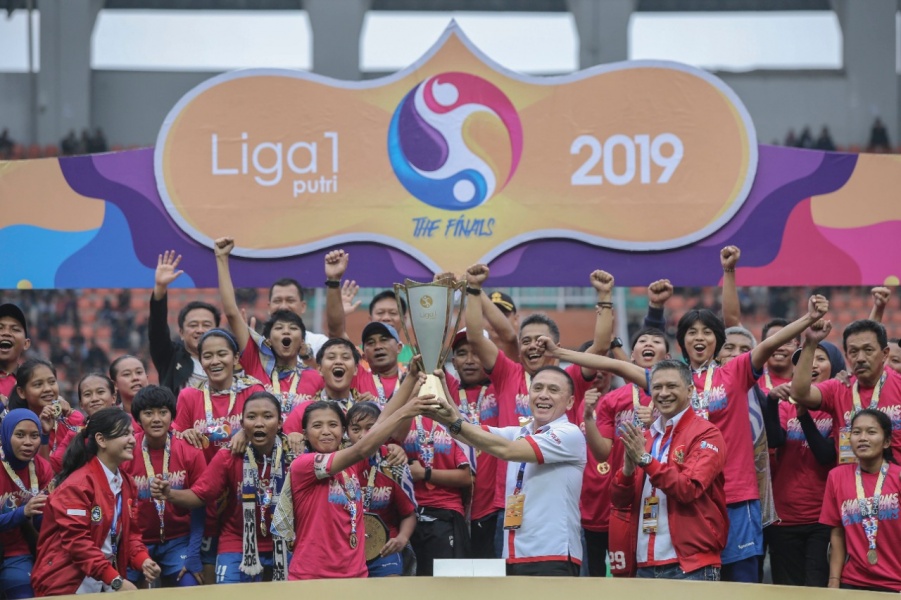 Sepak Bola Putri Tak Boleh Mati Suri