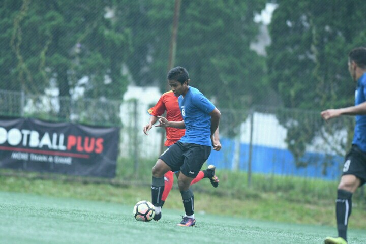 Setelah Hamka Hamzah, Jebolan Lazio Merapat ke Sriwijaya FC?