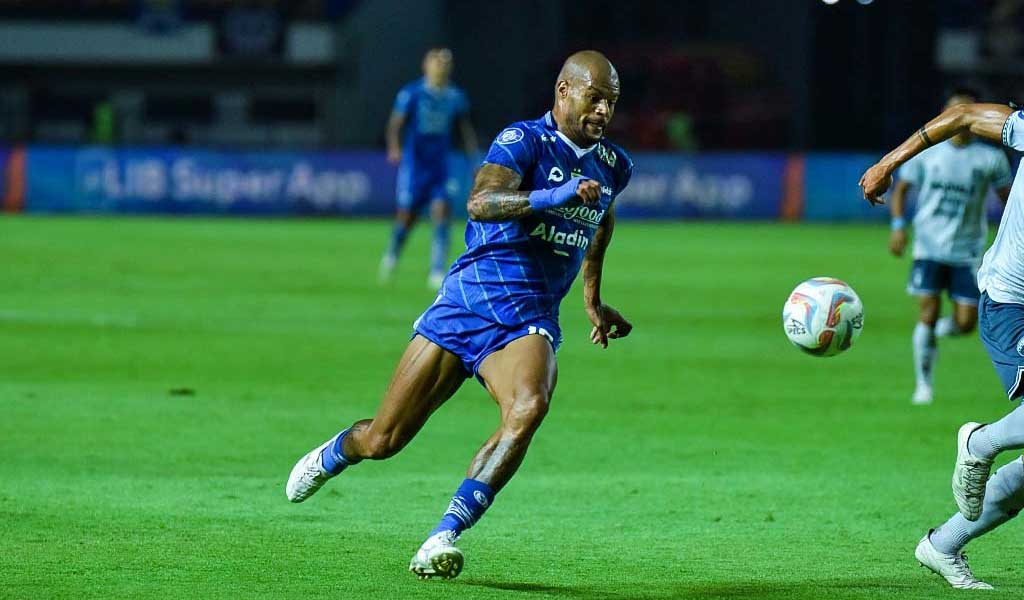 Hasil Liga 1: Persib Bantai Persita 5-0, Borneo FC Rebut Puncak Klasemen dari Madura United