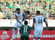 Pelatih Arema FC Anggap Laga Penuh Teror Kontra Persebaya Bagus untuk Pemain