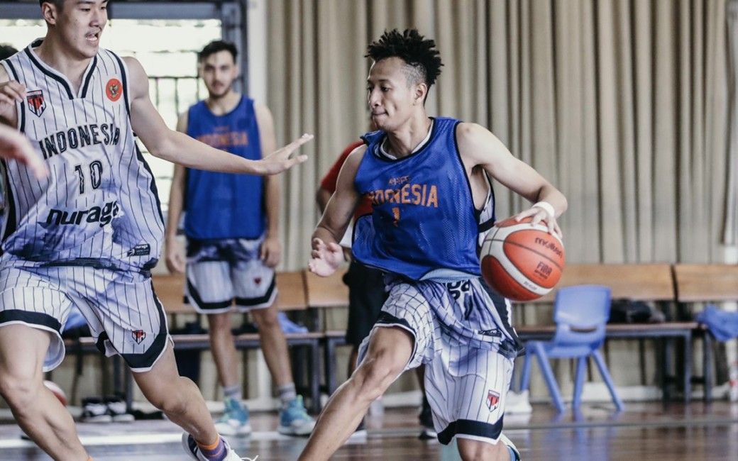 Punya Darah Sepak Bola, Hendrick Yonga Lebih Pilih Basket