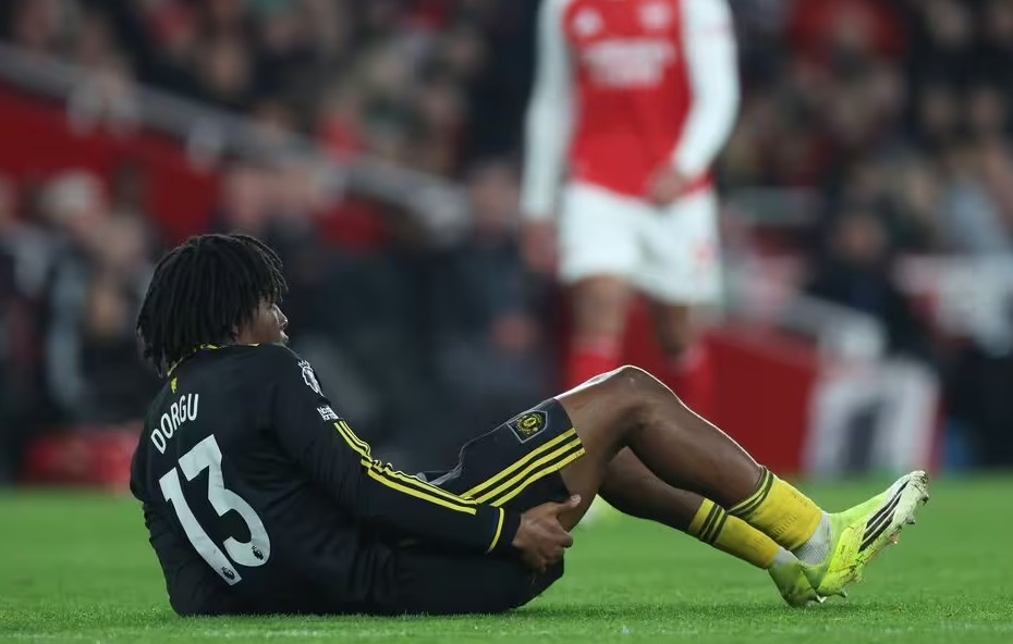 Pukulan bagi Manchester United, Patrick Dorgu Terancam Absen 10 Pekan