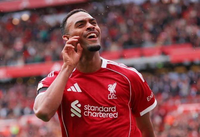 Masuk Buku Sejarah Liverpool, Ryan Gravenberch Disanjung Arne Slot