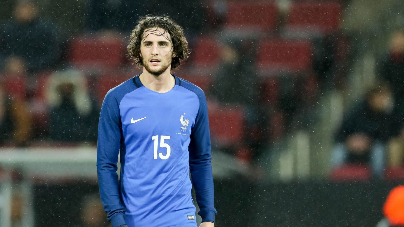 Jarang Dimainkan Juventus, Rabiot Tersingkir dari Timnas Prancis