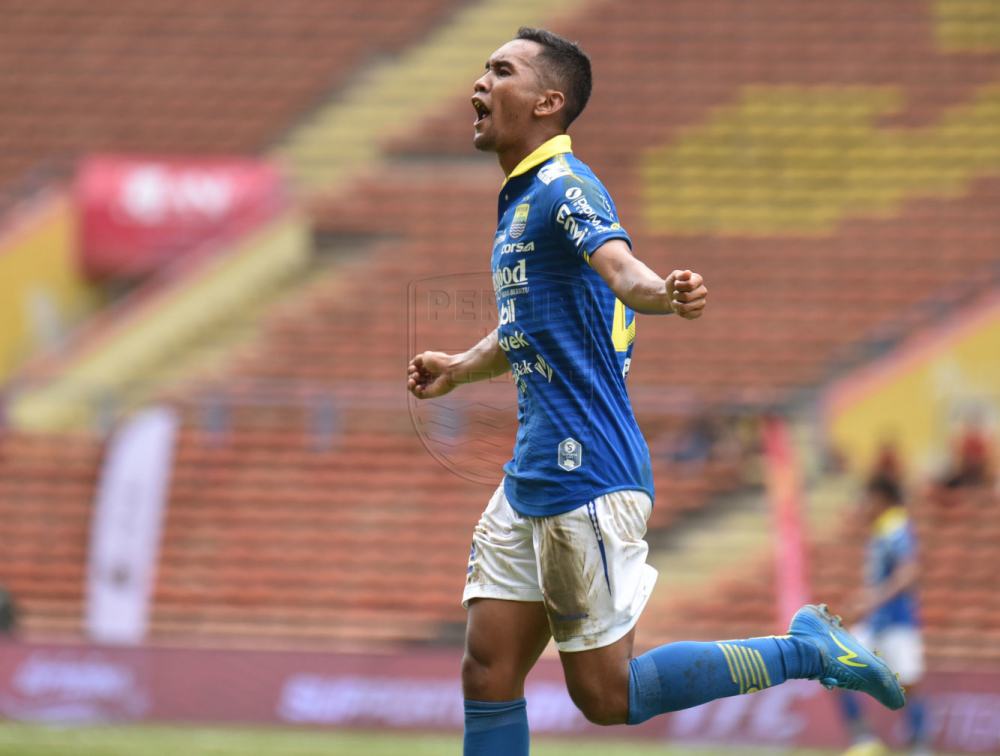 Pelatih Persib Robert Rene Alberts Berikan Apresiasi Terutama untuk Beni Oktovianto