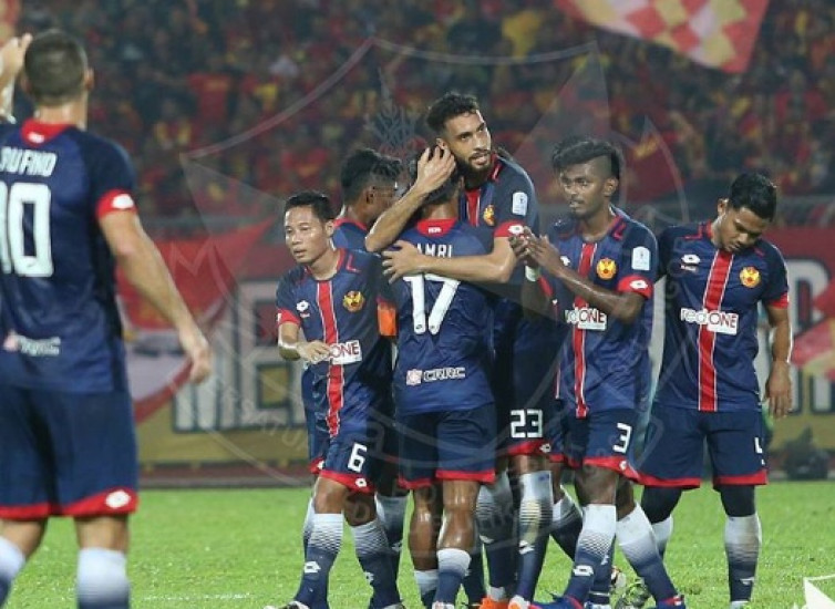 Eks Bek Persija Berambisi Kalahkan Persebaya Surabaya
