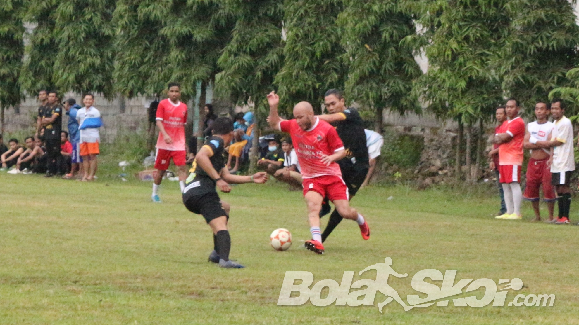 Rindu Kompetisi, Pemain Asing Persela Lamongan Jajal Fun Football