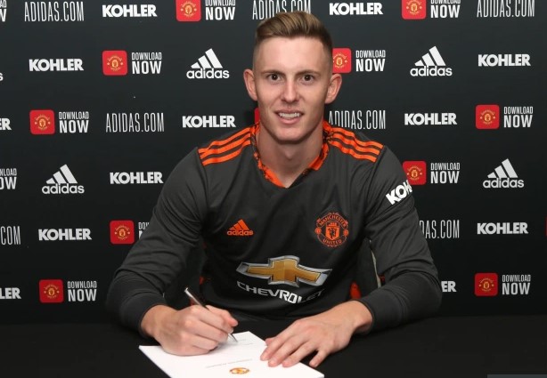 Manchester United Perpanjang Kontrak Dean Henderson, Ancaman buat David De Gea