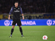 Terungkap Alasan Ronaldo Tak Ingin Memakai Sepatu Hitam Polos