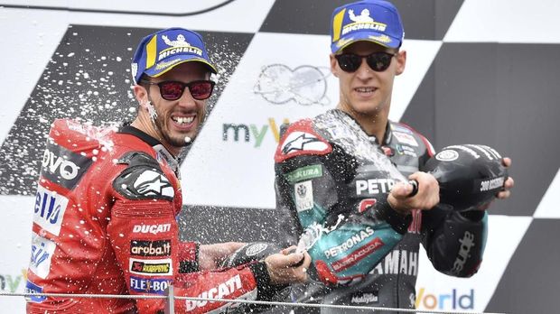 Dua Jempol Dovizioso untuk Quartararo
