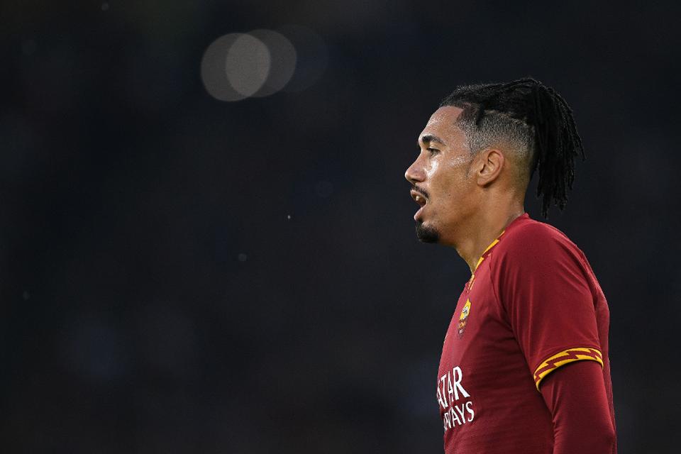 AS Roma Segera Sodorkan Tawaran Permanenkan Chris Smalling